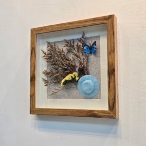 Butterfly and Hat - Dry Flower Wall Decor Painting - 11 × 11 inches (Any Random Colour)